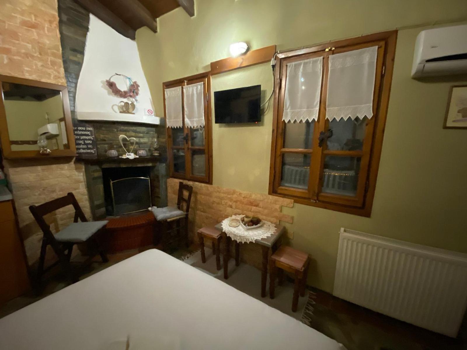 Traditional Guesthouse Erato Palaios Panteleimonas Esterno foto