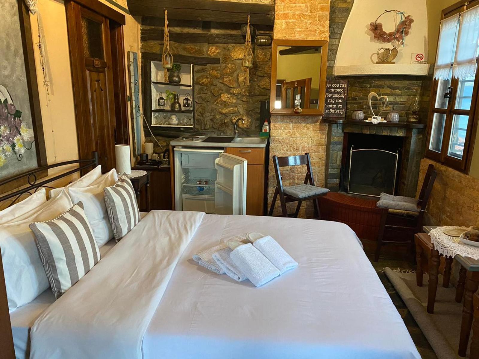 Traditional Guesthouse Erato Palaios Panteleimonas Esterno foto