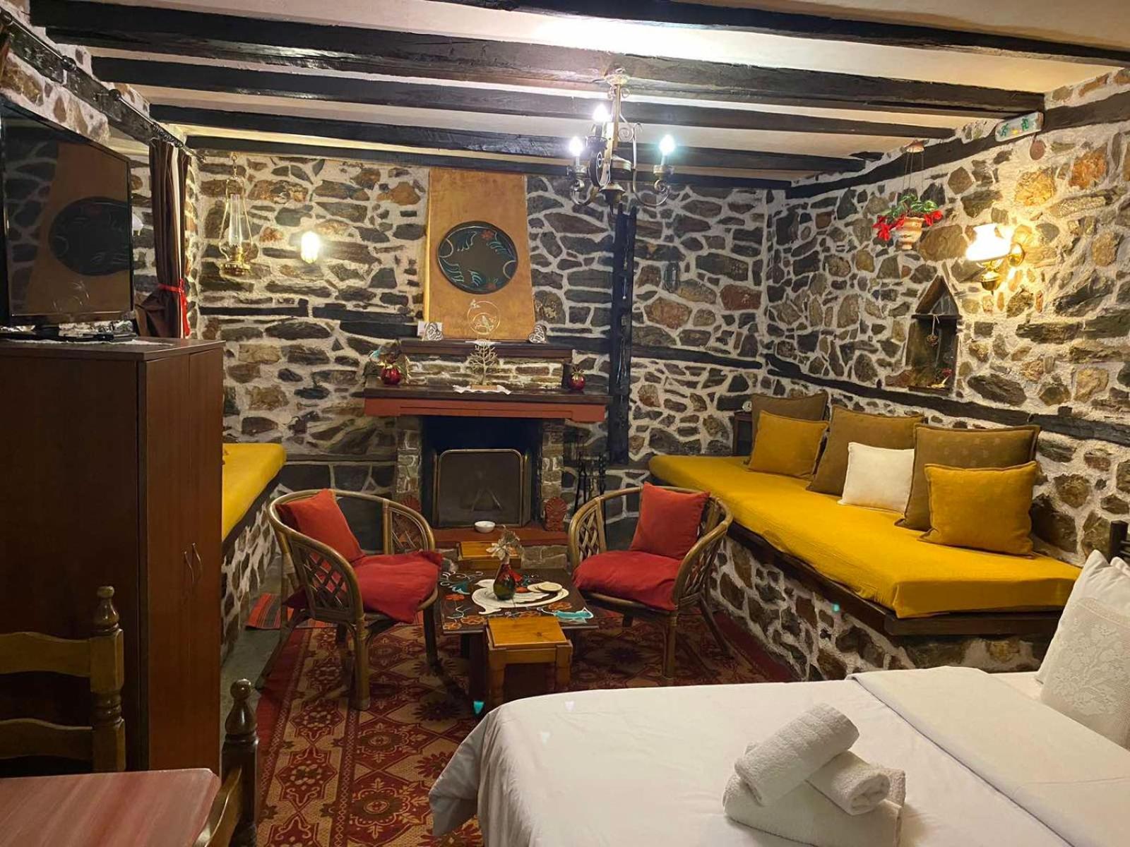 Traditional Guesthouse Erato Palaios Panteleimonas Esterno foto